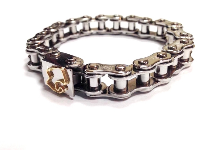 Stainless steel chain bracelet with Laguna Seca Circuit  made of Gold 18kt