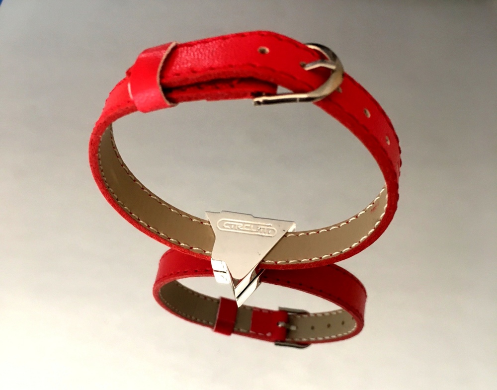 Iconic Triangle Bracelet in Silvered Bronze  
