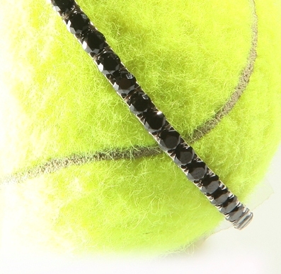 Tennis bracelet in 18kt white gold with 3.52 ct black diamonds  