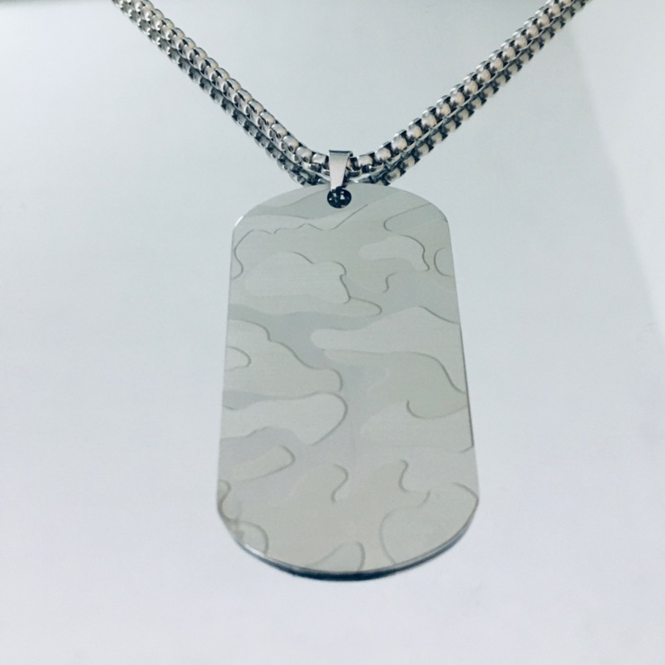 Necklace with gray camouflage stainless steel military plate