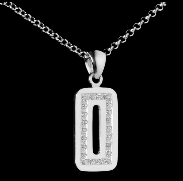 Number zero pendant in 925 silver and zircons