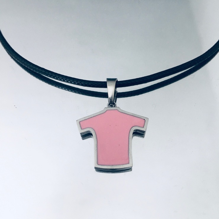 Pink mesh charm pendant in stainless steel