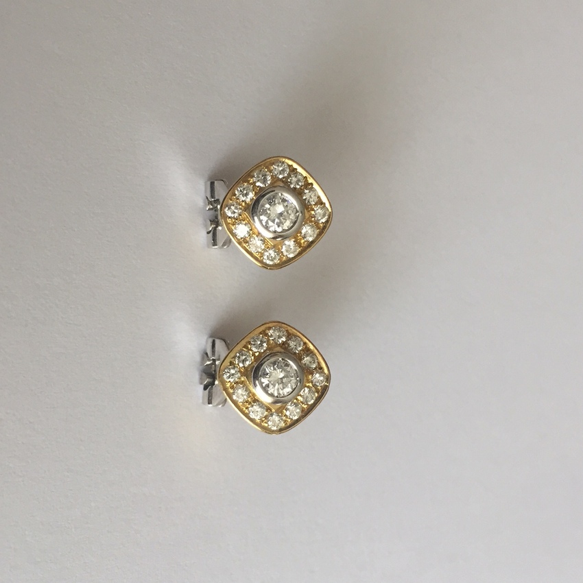 Orecchini in oro bianco e giallo 750 con diamanti ct.1,00 attacco a clips 