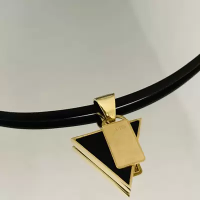 Ciondolo Rock Triangolo in argento 925 dorato con lingotto originale e numerato in oro 999,9 