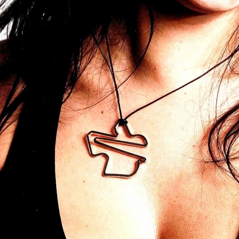 Stahlanh&auml;nger f&uuml;r die Rennstrecke Sepang