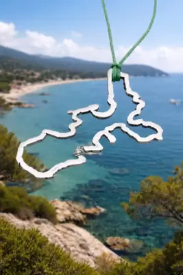 Pendentif Silhouette Île d'Elbe en acier avec diamant à Marina di Campo 