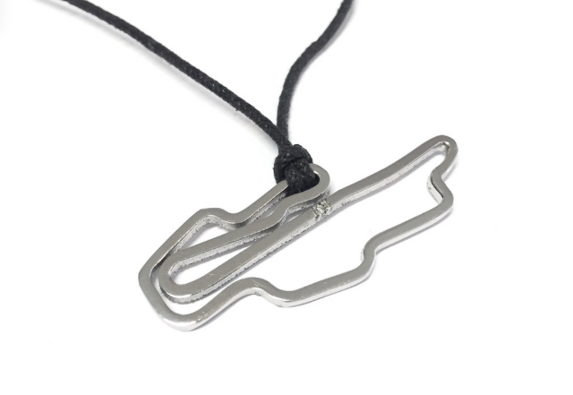 Pendentif circuit Mugello en acier 4cm avec diamant