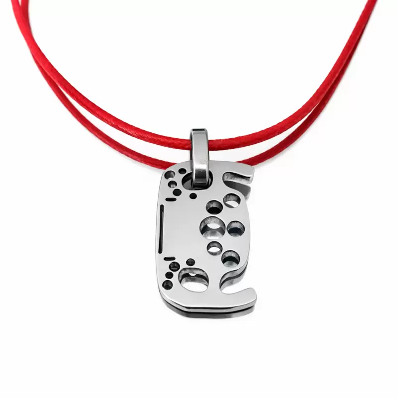Pendentif volant de Formule 1 en acier personnalisable sur display