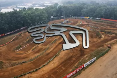 Individuell gestaltbare Silhouette der Motocross-Strecke von Mantua aus Stahl 