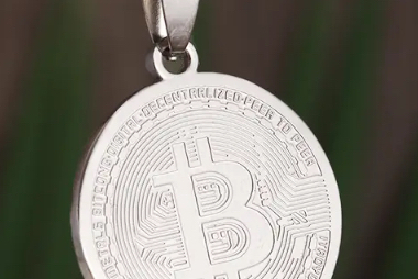 Collana Medaglia Moneta Bitcoin in acciaio 