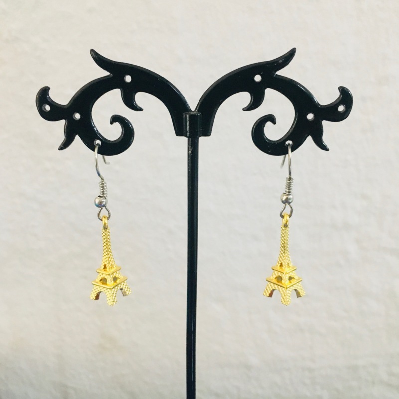 Orecchini con Tour Eiffel placcata oro giallo