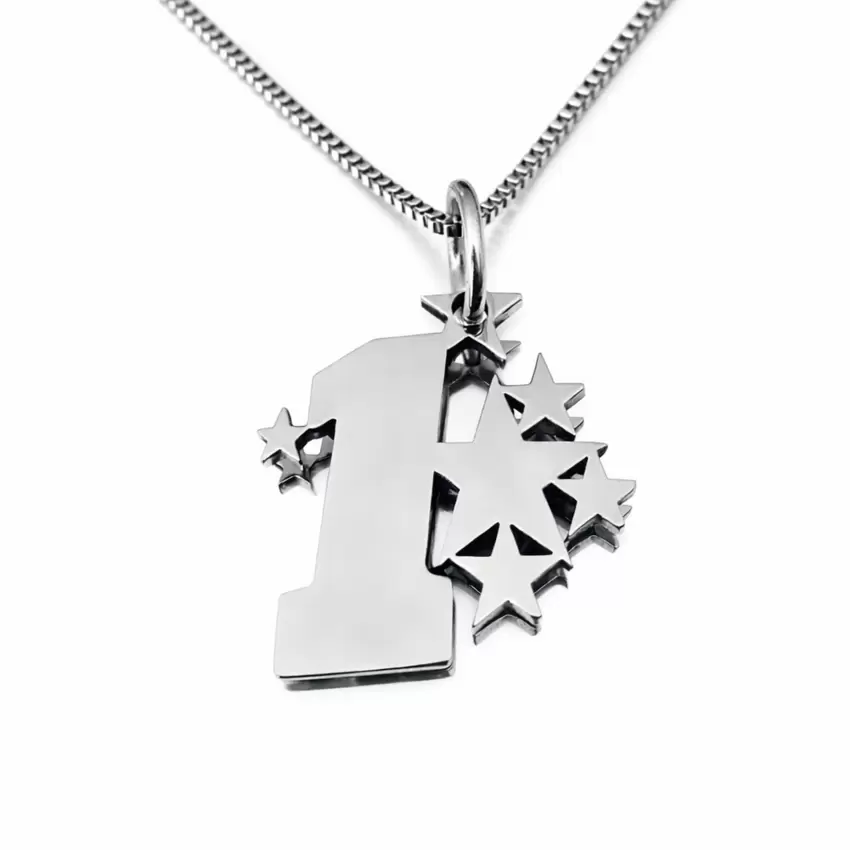 Collana con numero 1 e stelle in acciaio  