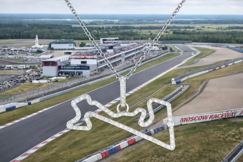 Halskette aus 925er Silber und Zirkonia für den Moskauer Kreislauf  