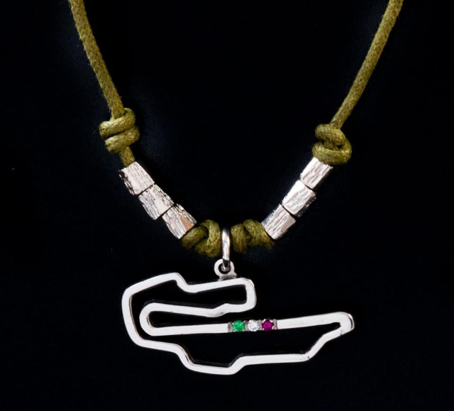 Pendentif circuit Mugello en argent 925 avec zircons drapeau italien