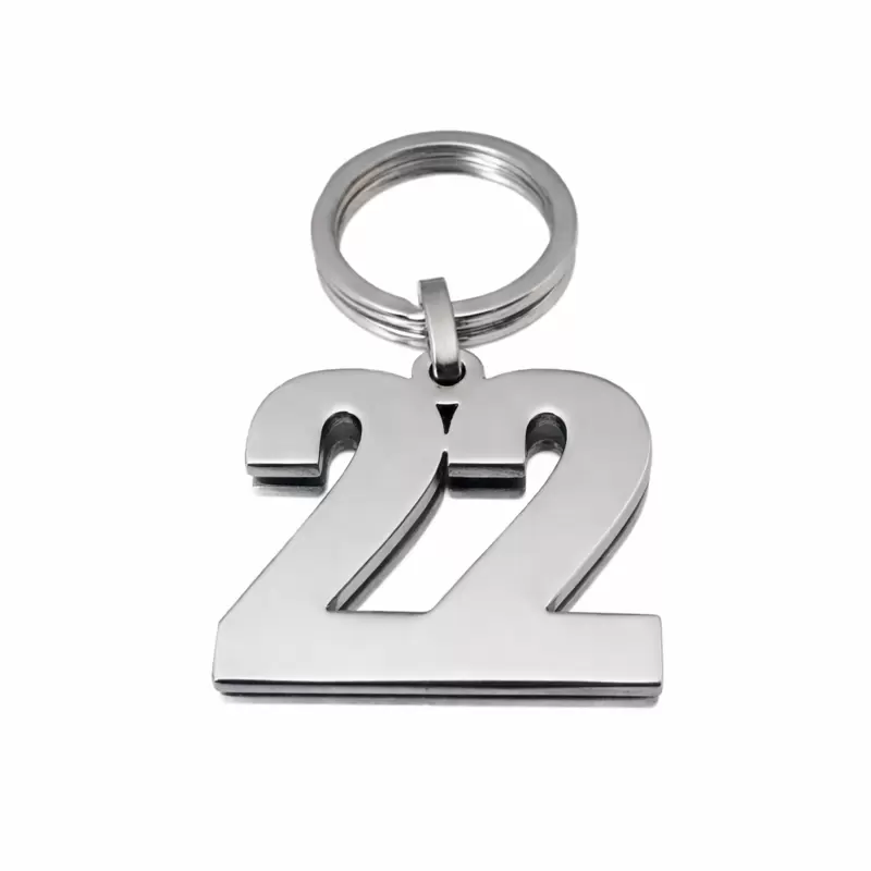 Porta-chaves com n&uacute;mero 22 em a&ccedil;o