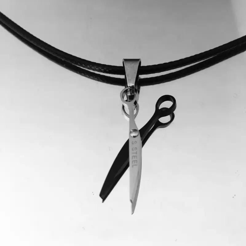 Colgante de tijera de acero
