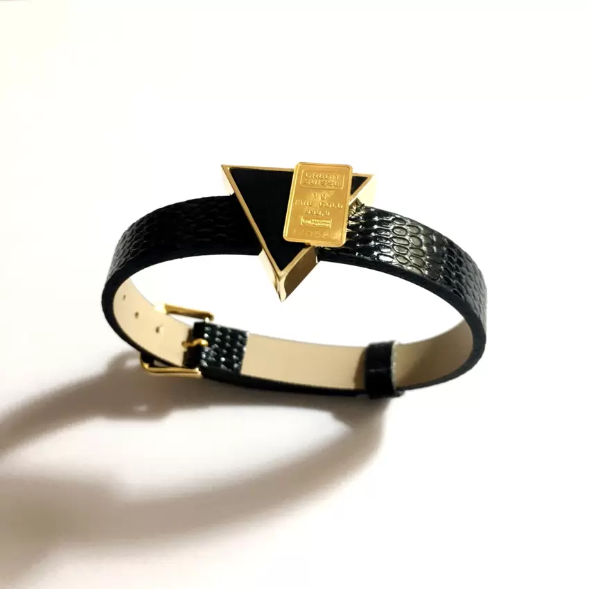 Bracciale con triangolo in oro 750 e lingotto Credit Suisse in oro 999,9  