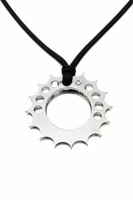 Individuell gestaltbarer Zahnradkronen-Anhänger aus Stahl mit Naturdiamant 