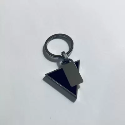 Portachiavi triangolo brevettato in acciaio personalizzabile 