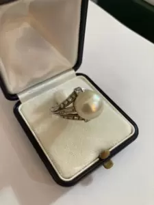 Anello Art Déco in oro 750 con perla naturale mm.12 e diamanti 