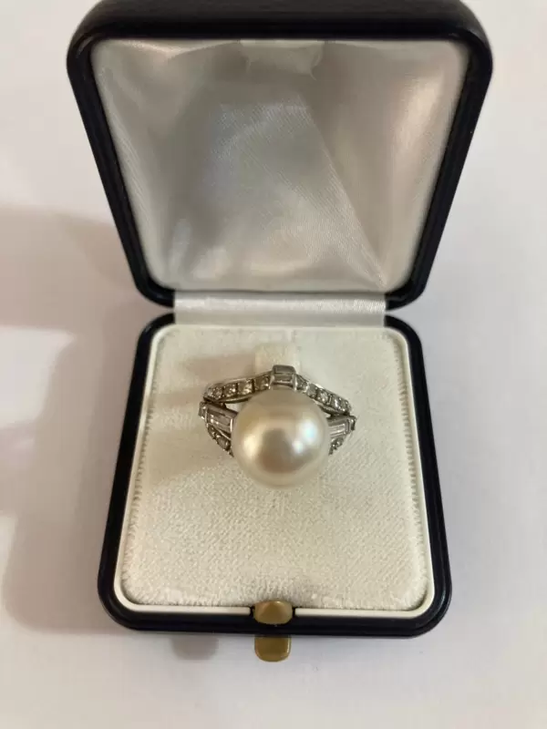 Anello Art Déco in oro 750 con perla naturale mm.12 e diamanti