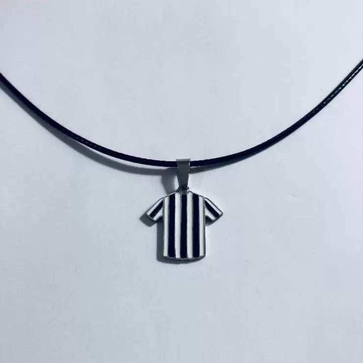Ciondolo charm maglia bianco nera in acciaio personalizzabile