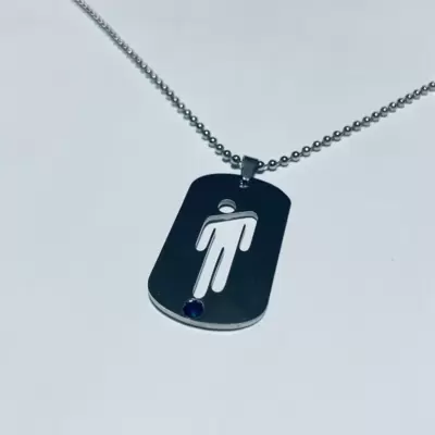 Collana con Piastrina Blohsh traforata personalizzabile in acciaio con zaffiro bleu naturale 