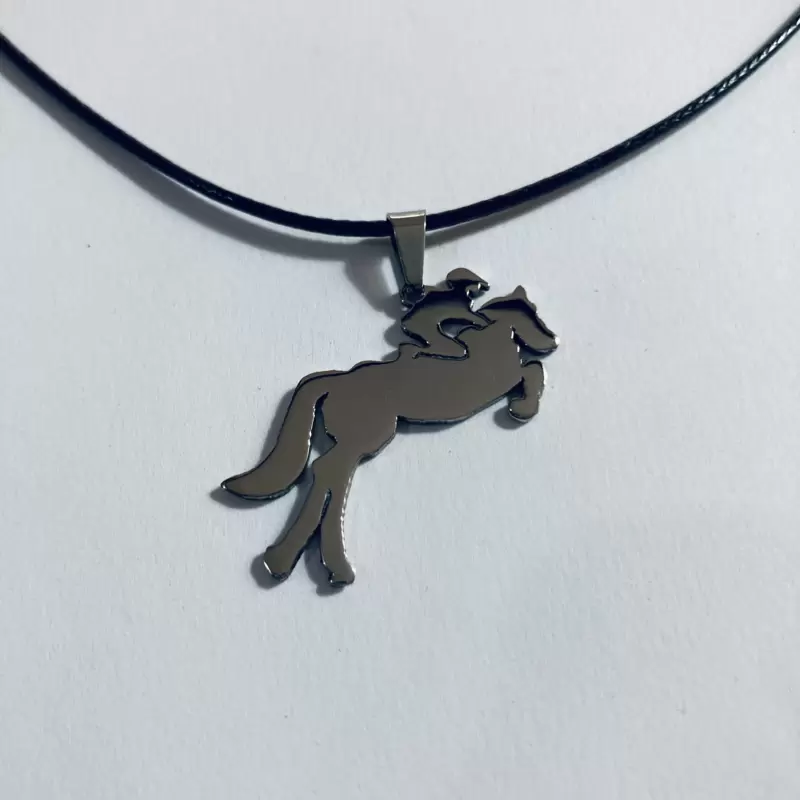 Ciondolo fantino a cavallo in acciaio personalizzabile