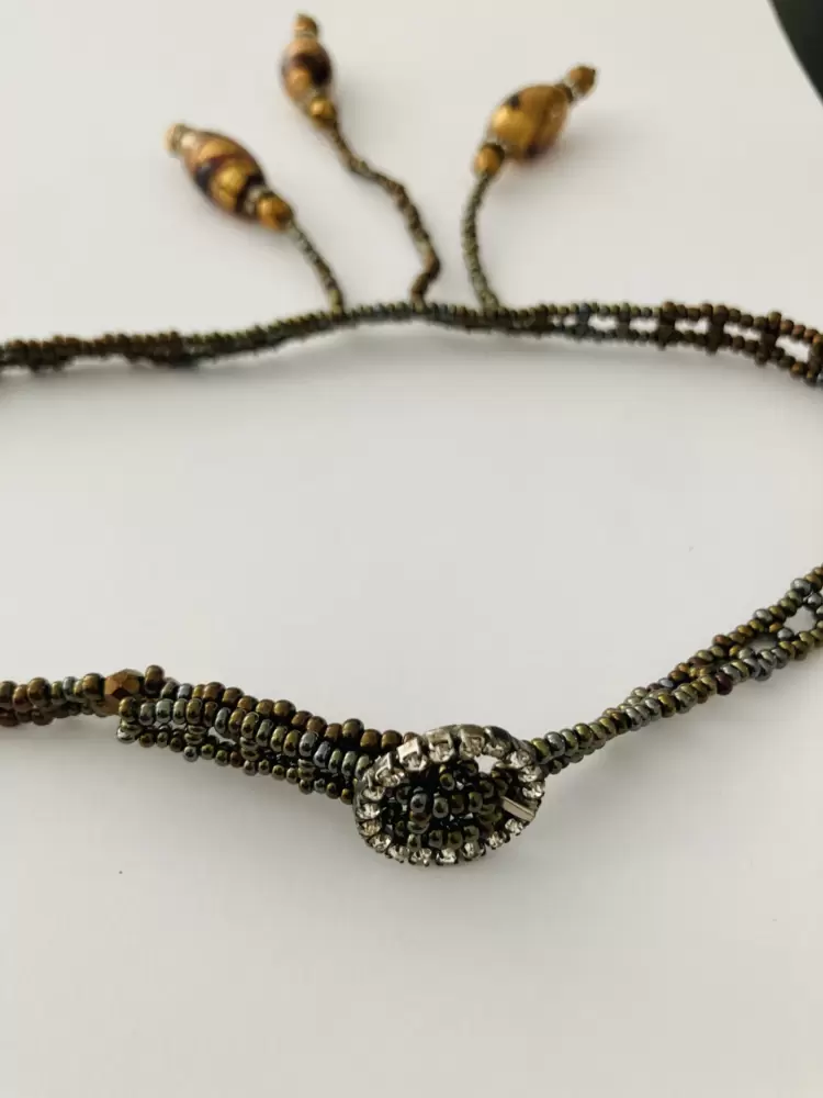 Collana choker perline Rocailles con murrina color ambra  