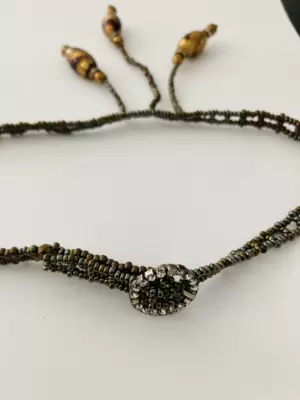 Collana choker perline Rocailles con murrina color ambra 