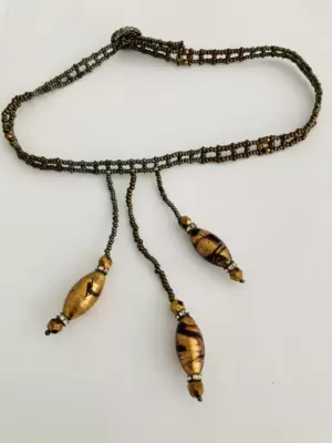 Collana choker perline Rocailles con murrina color ambra 