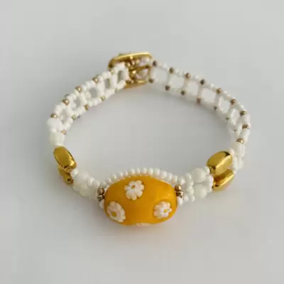 Braccialetto con murrina gialla centrale 