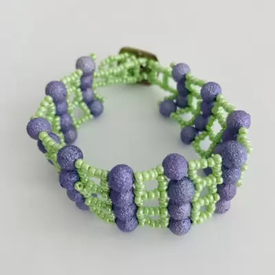 Bracciale perline color glicine  