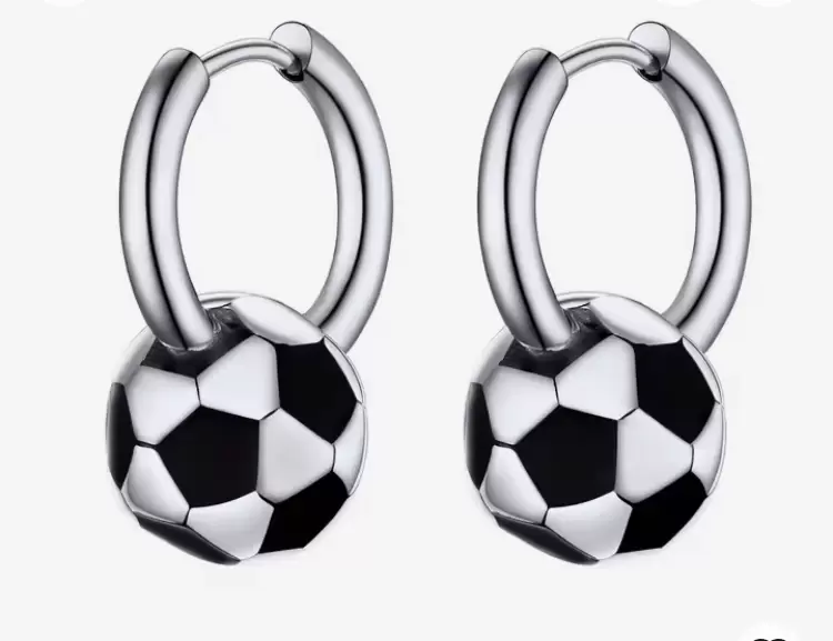 Orecchini calcio femminile con cerchietti in acciaio personalizzabili  