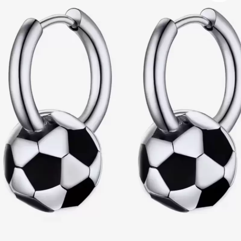 Orecchini calcio femminile con cerchietti in acciaio personalizzabili