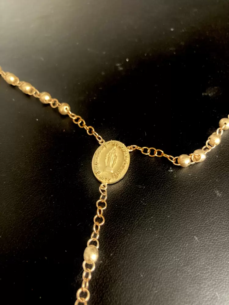 18kt yellow gold rosary necklace  