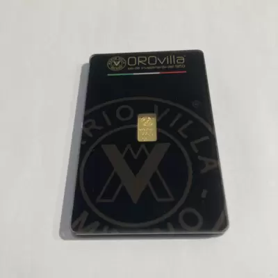 Patented triangle pendant in 18kt gold with Mario Villa ingot in 999.9 gold 