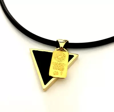 Patented triangle pendant in 18kt gold with Mario Villa ingot in 999.9 gold 