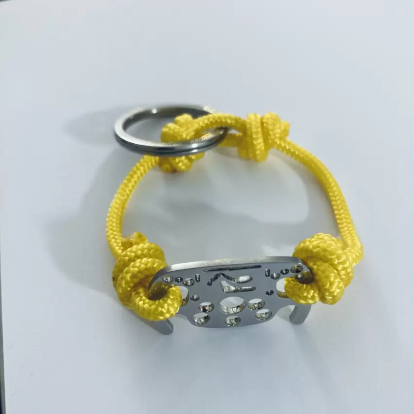 Porte-clés Formule 1 Volant en acier avec silhouette des circuits de Monza et Monte-Carlo  