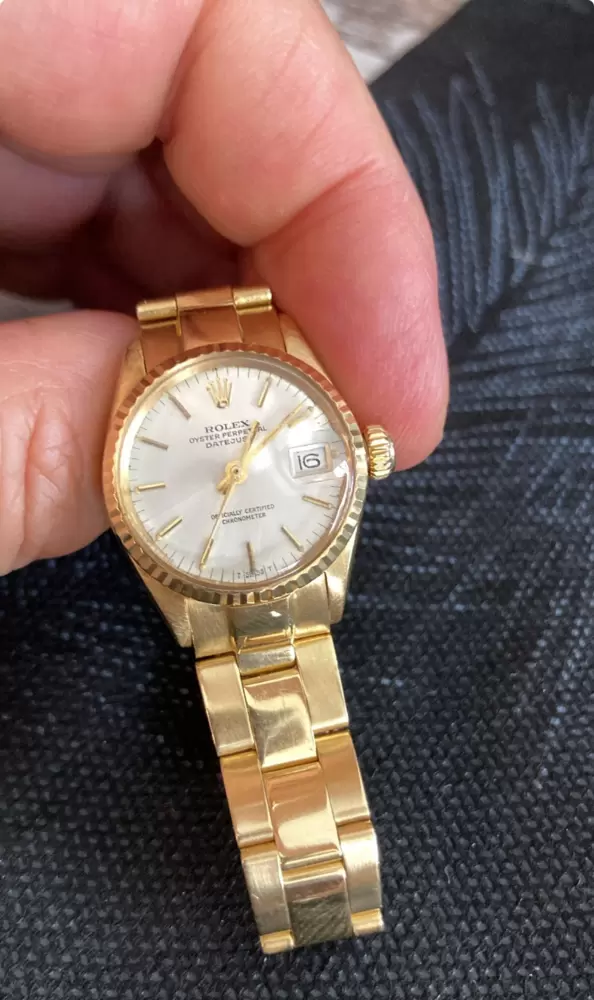 Nicht-originale Damenuhr von ROLEX mit 750er Goldband  