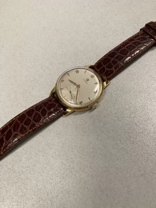 Montre Omega en or 750