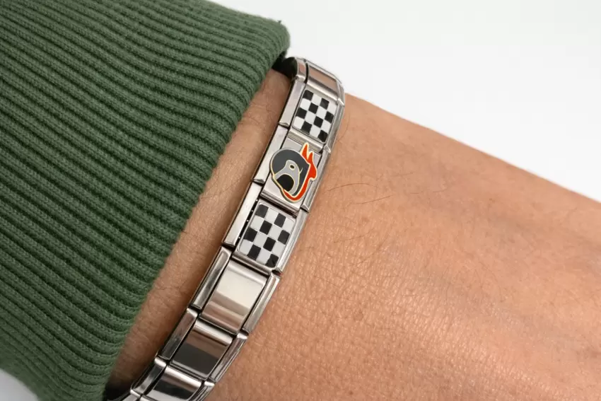 Helm Raceflag Stahlarmband  