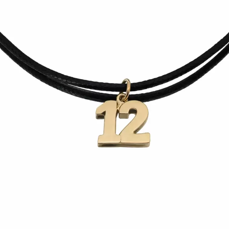 Personalizable number 12 pendant in 18kt yellow gold